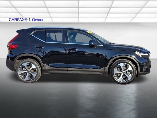 Certified 2023 Volvo XC40 B5 Plus w/ Protection Package Premier image 9