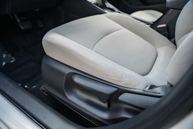 Used 2022 Toyota Corolla LE image 27