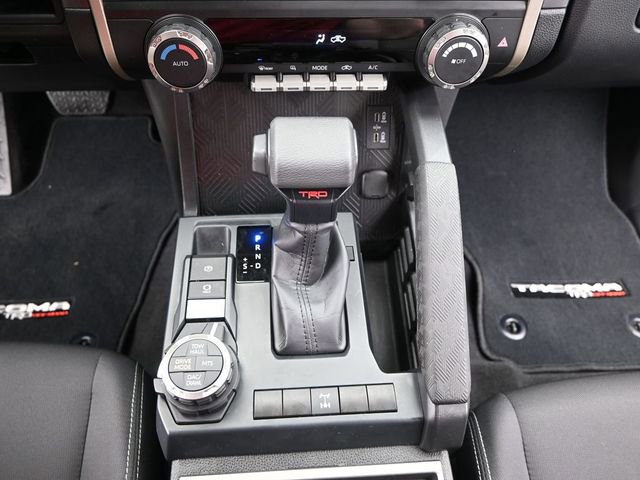 Used 2025 Toyota Tacoma TRD Off-Road AWD/4WD image 8
