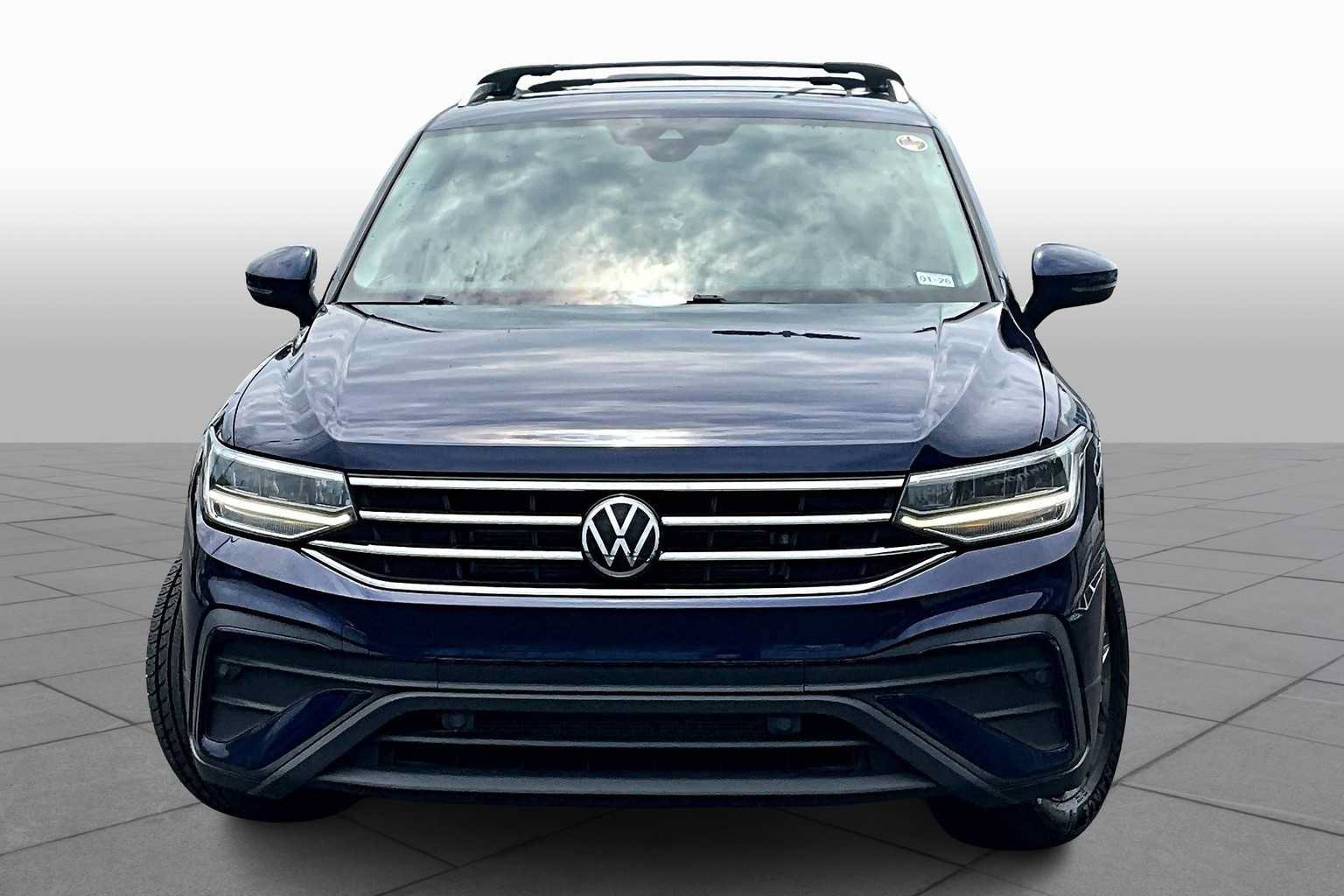 Used 2022 Volkswagen Tiguan SE AWD/4WD image 4