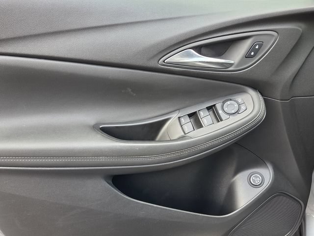 Certified 2024 Buick Encore GX Sport Touring w/ Advanced Technology Package FWD image 18