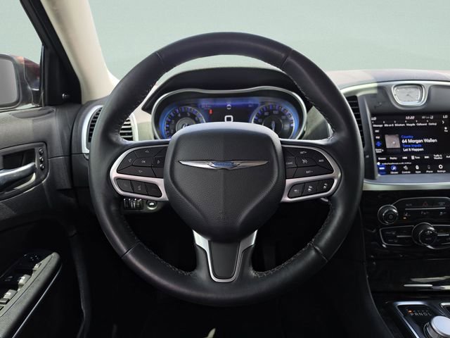 Used 2021 Chrysler 300 Touring L RWD image 23