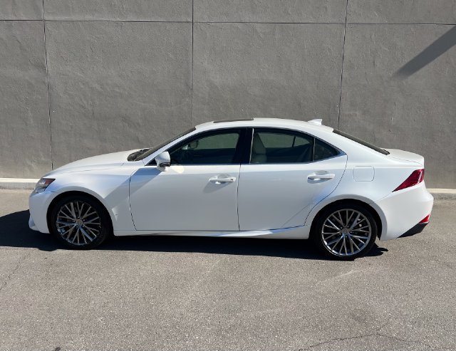 Used 2016 Lexus IS 200t w/ Navigation System Package RWD image 4