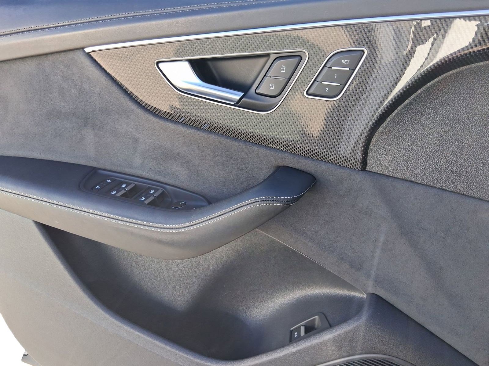 Used 2023 Audi SQ8 Prestige w/ Prestige Package image 10