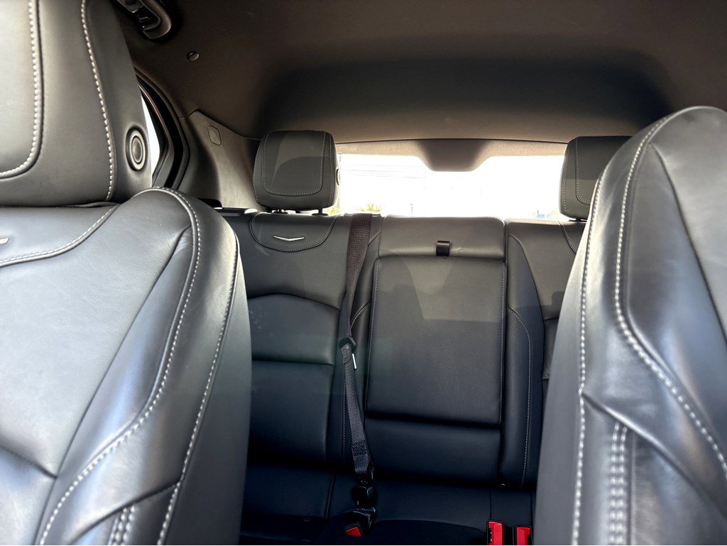 Used 2025 Cadillac XT4 Premium Luxury image 17