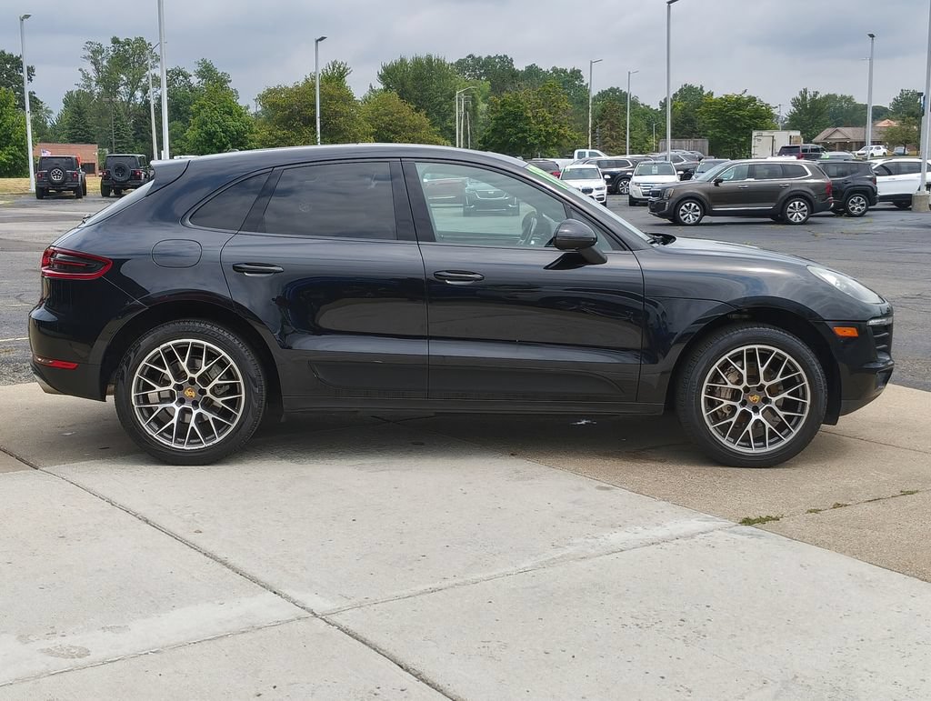 Used 2017 Porsche Macan S AWD/4WD image 18