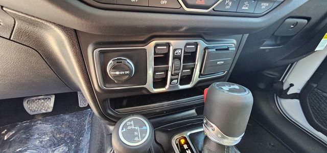 New 2025 Jeep Wrangler Sahara w/ Safety Group image 36