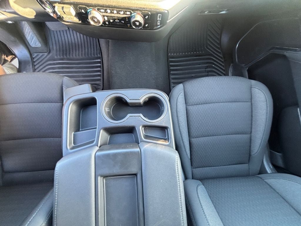 Used 2026 Chevrolet Silverado 1500 LT AWD/4WD image 28