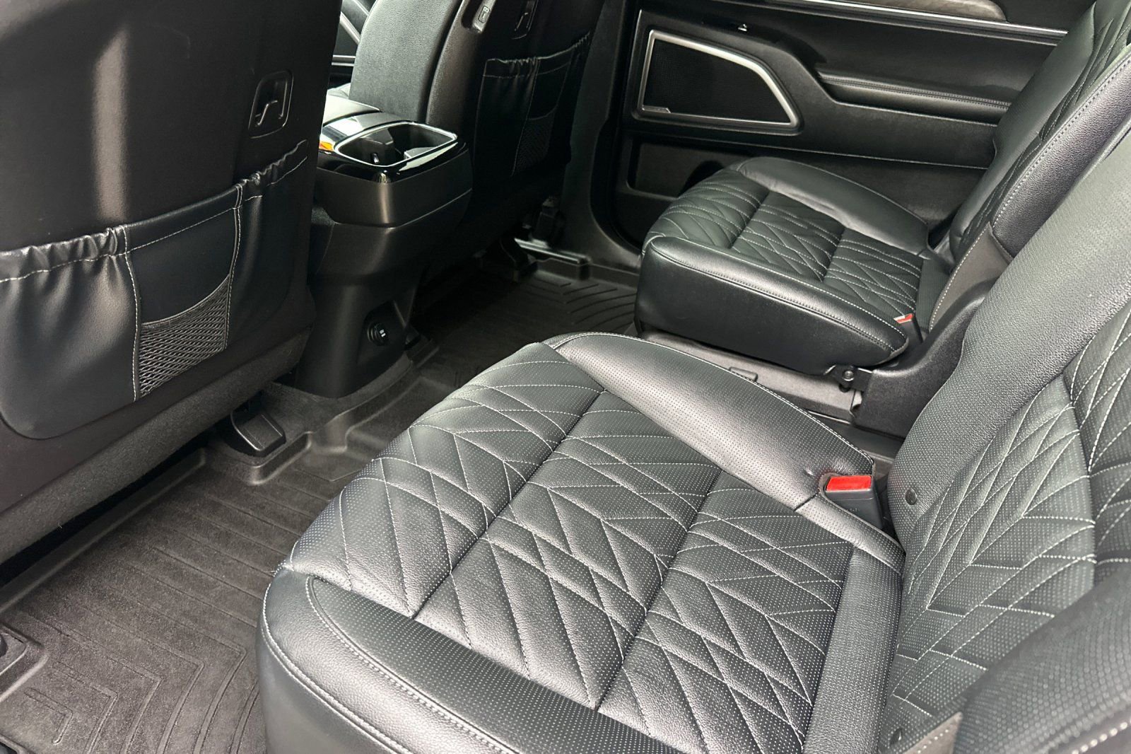 Used 2024 Kia Telluride EX X-Line image 11