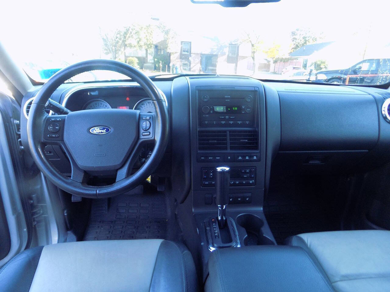 Used 2007 Ford Explorer Sport Trac Limited image 17