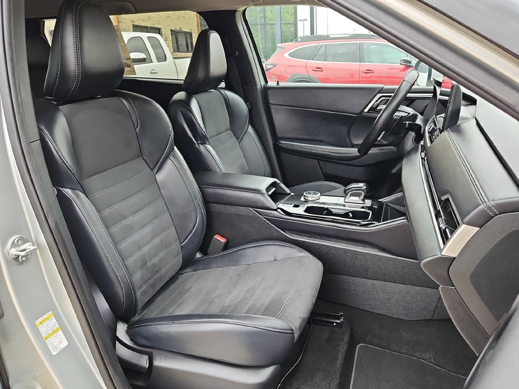 Used 2025 Mitsubishi Outlander SE AWD/4WD image 32