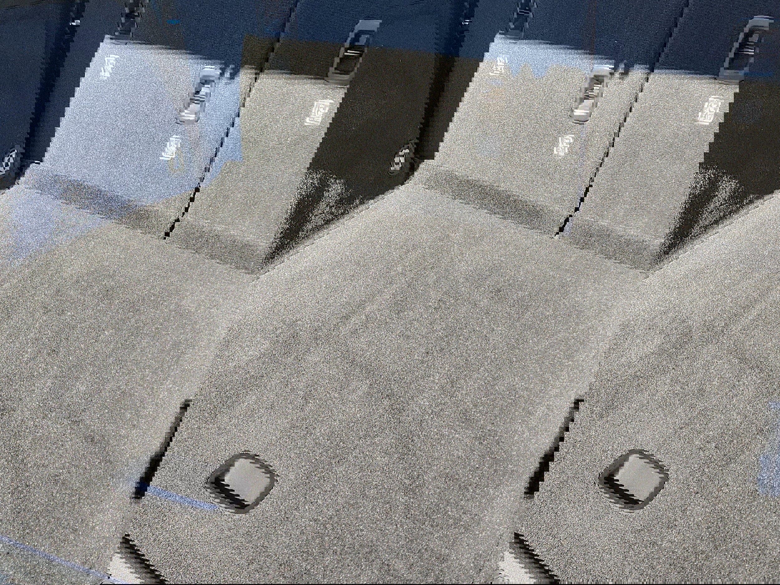 Used 2023 Jeep Grand Cherokee Overland w/ Adv Protech Group III image 28