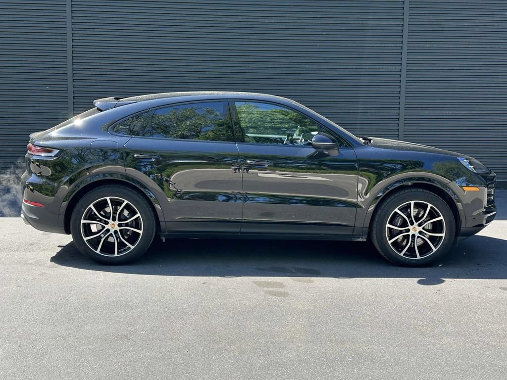Certified 2026 Porsche Cayenne Coupe AWD/4WD image 6