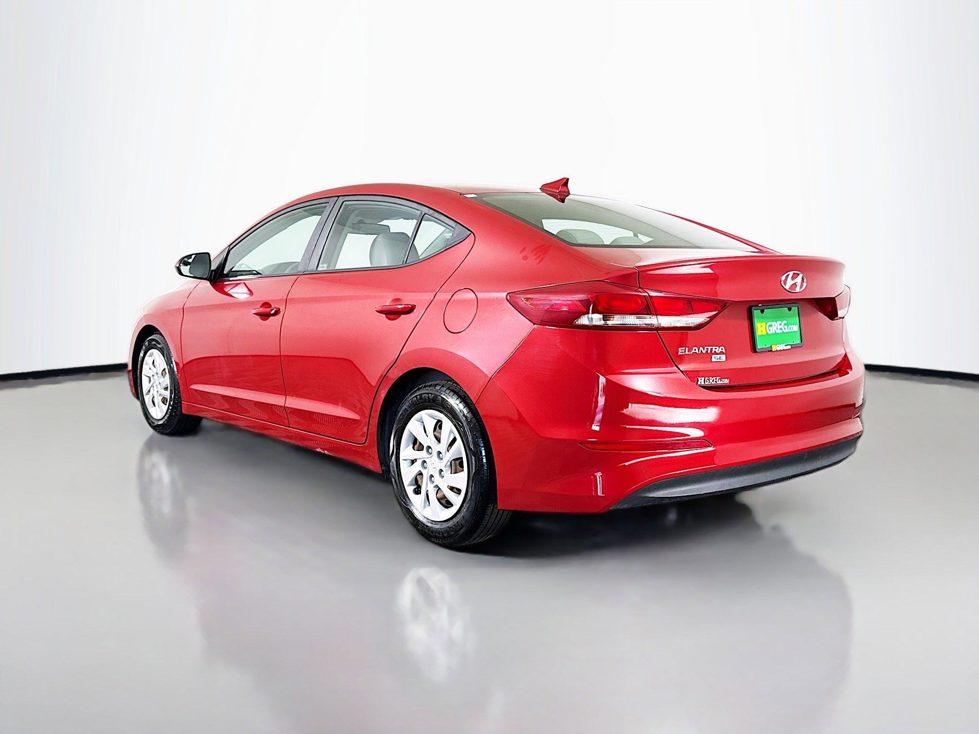 Used 2017 Hyundai Elantra SE image 7