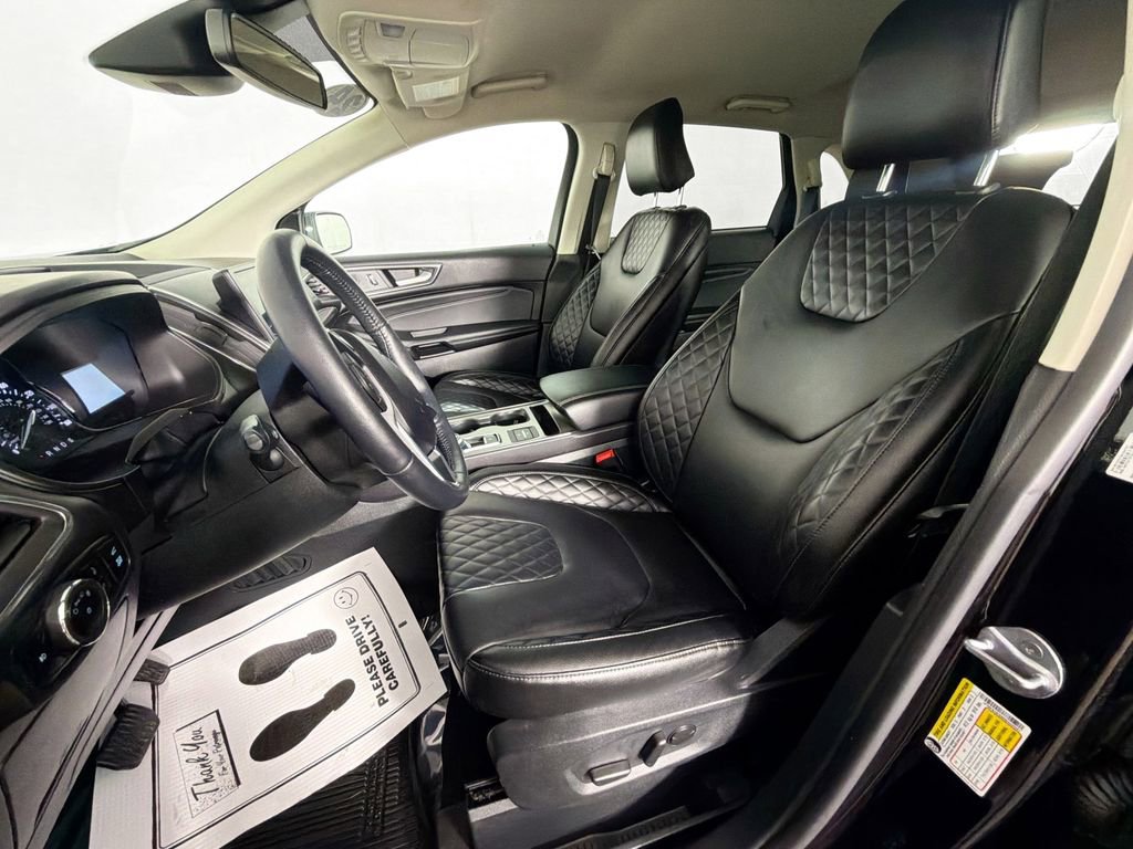 Used 2024 Ford Edge Titanium image 19