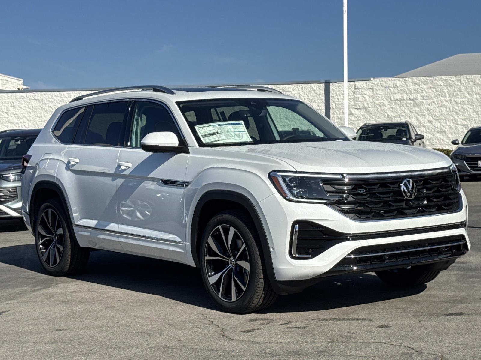 New 2026 Volkswagen Atlas SEL Premium R-Line image 4
