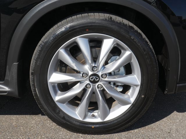 Used 2022 INFINITI QX50 Essential image 14