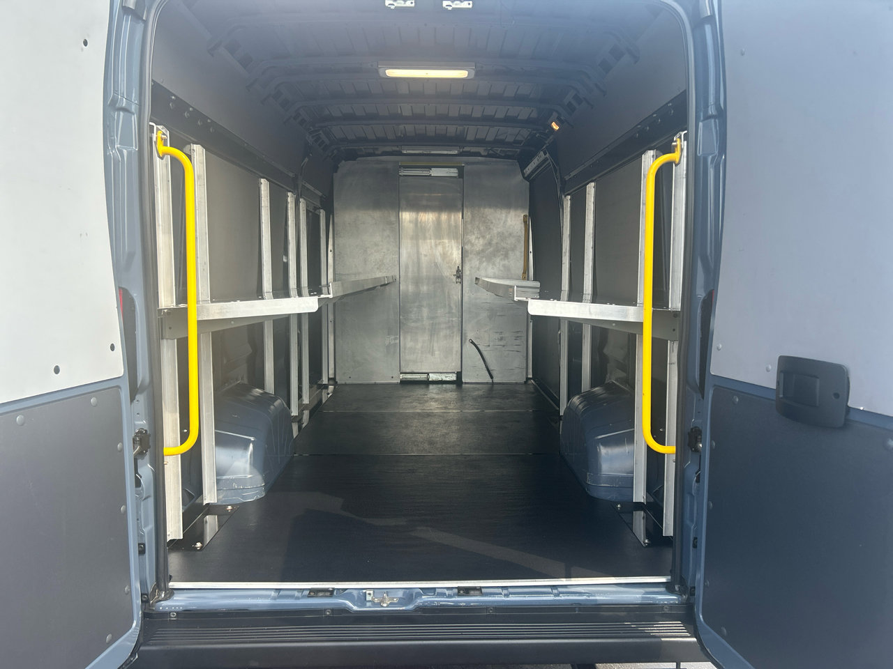 Used 2020 RAM ProMaster 3500 image 8