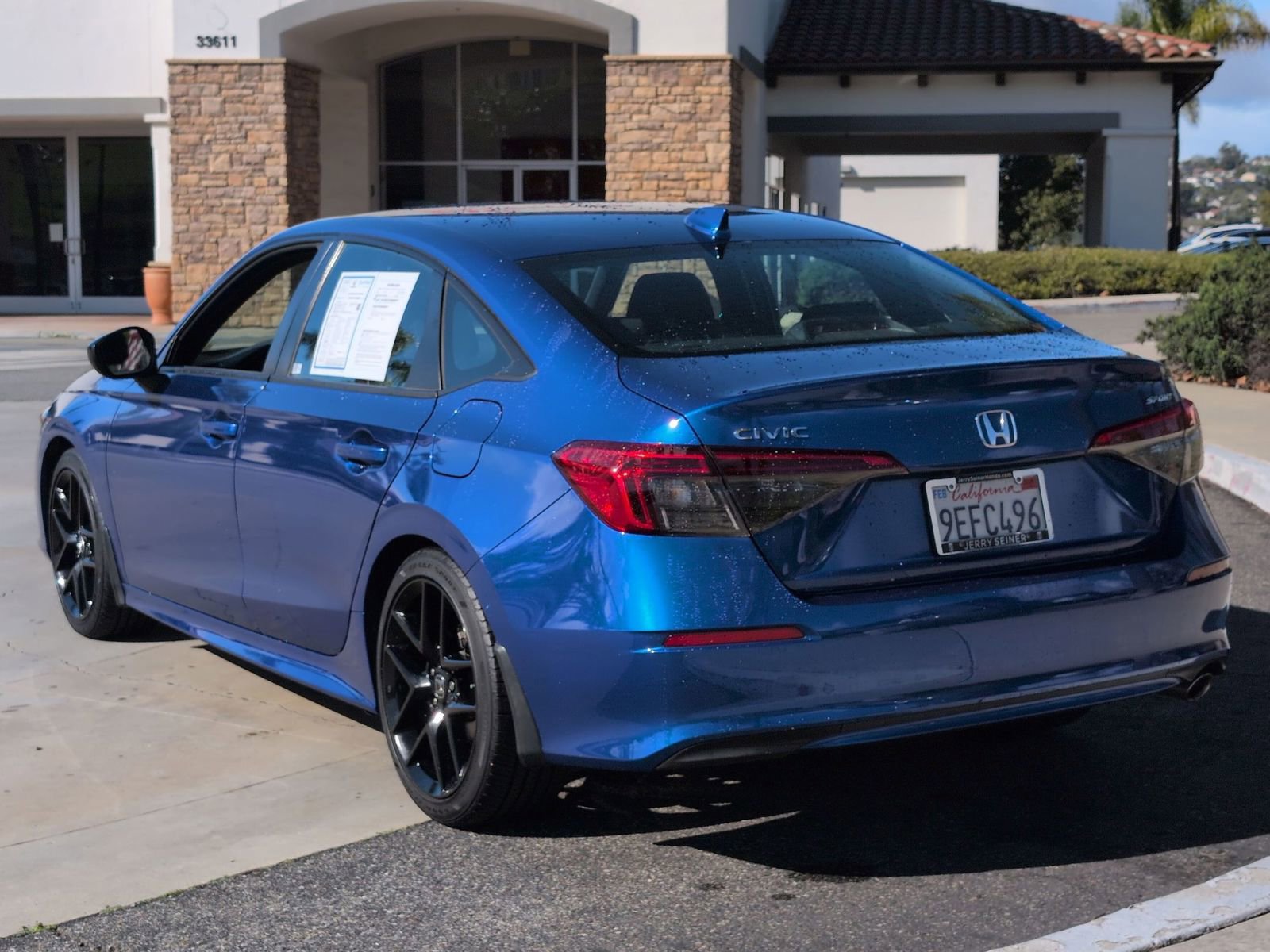 Used 2023 Honda Civic Sport image 3