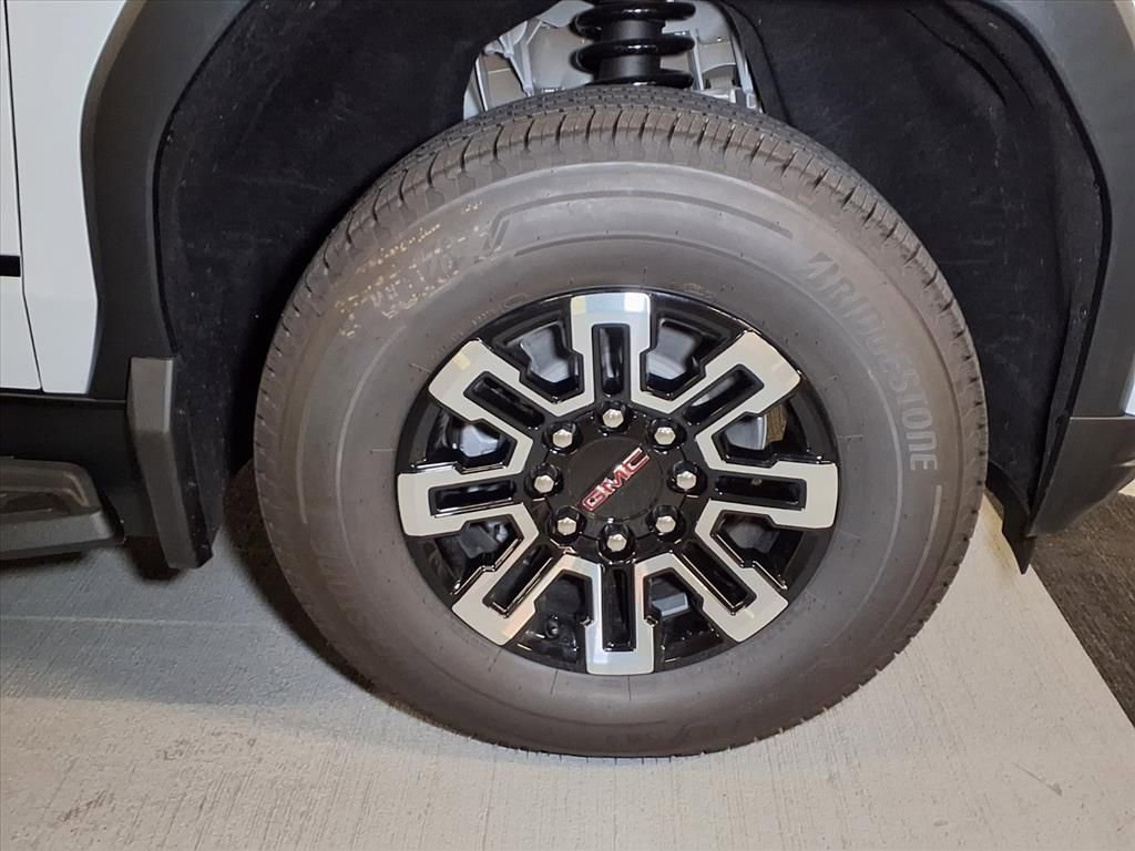 Used 2026 GMC Sierra EV Elevation AWD/4WD image 5