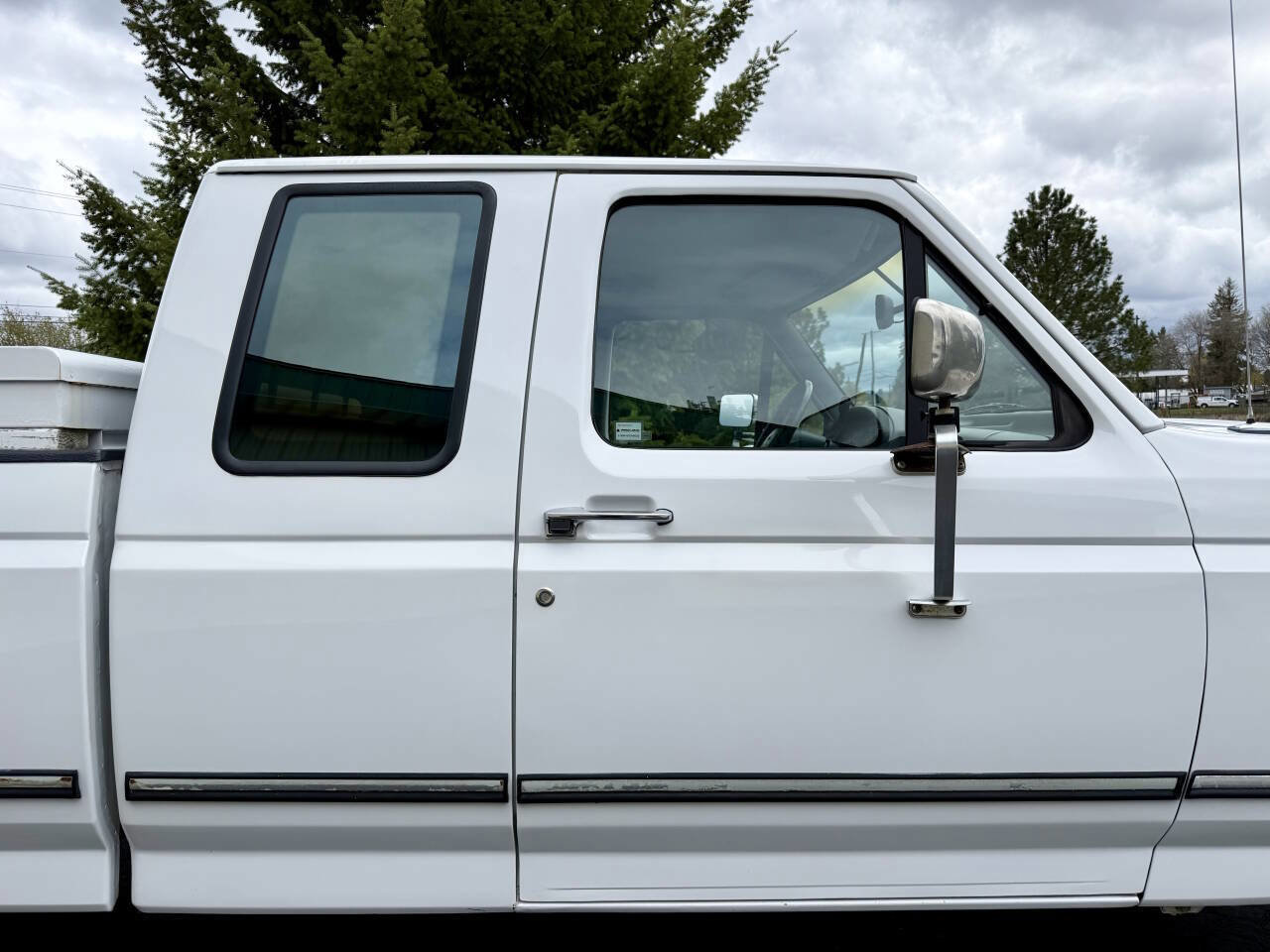 Used 1995 Ford F250 XLT image 24