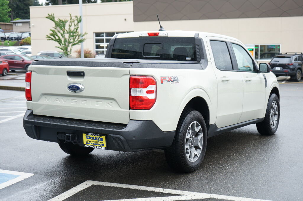 Used 2024 Ford Maverick Lariat w/ FX4 Off-Road Package AWD/4WD image 3