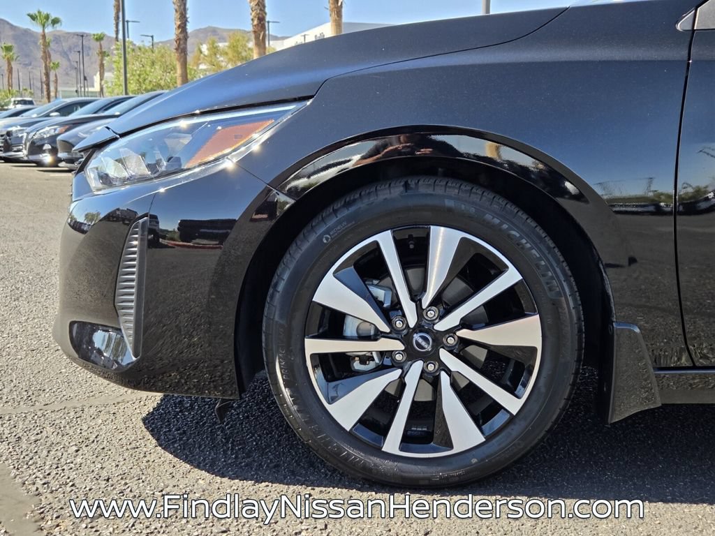 Used 2025 Nissan Sentra SV w/ SV Premium Package FWD image 9