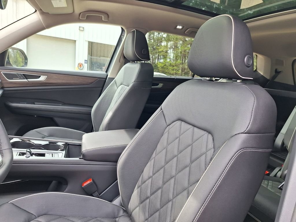 New 2026 Volkswagen Atlas SEL Premium R-Line image 11