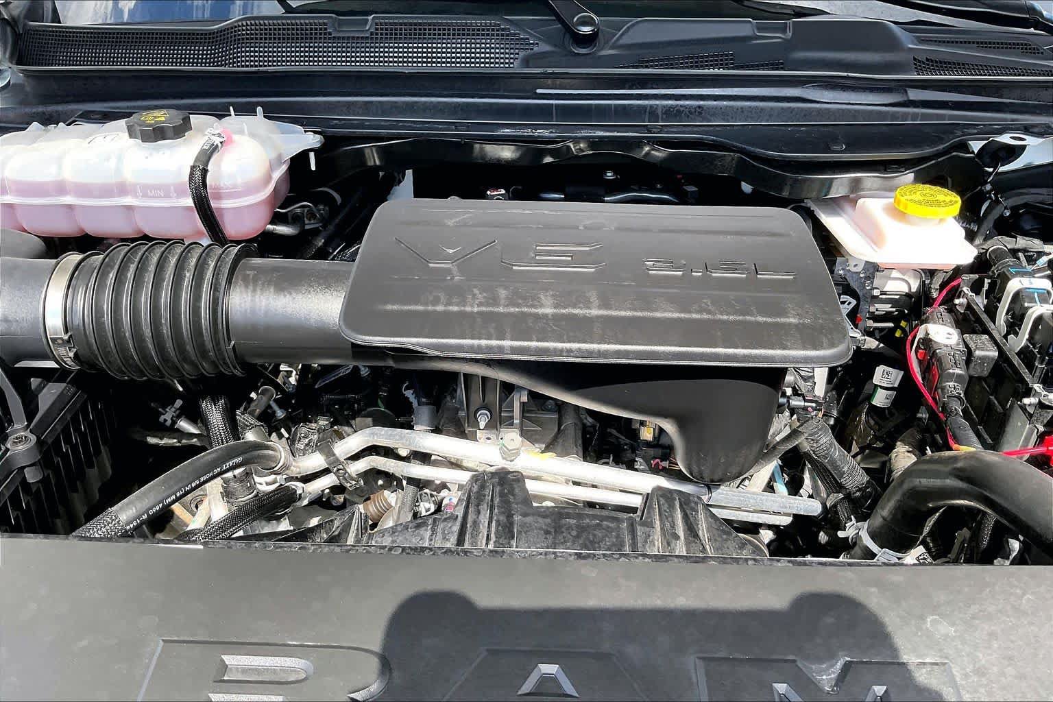 Used 2025 RAM 1500 Big Horn w/ Night Edition AWD/4WD image 30