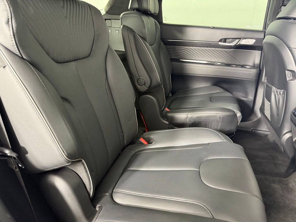 Used 2025 Hyundai Palisade Calligraphy image 34