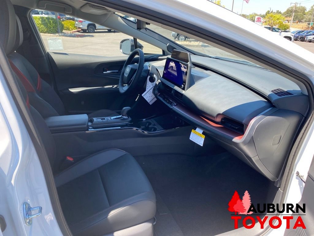 New 2026 Toyota Prius Plug-In Hybrid FWD image 12