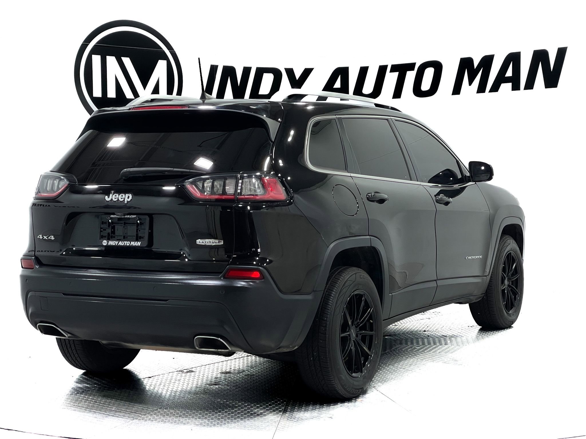 Used 2019 Jeep Cherokee Latitude Plus w/ Comfort/Convenience Group AWD/4WD image 4