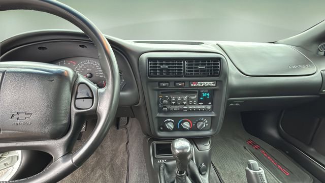 Used 2002 Chevrolet Camaro Z28 w/ SS Performance/Appearance Pkg image 10