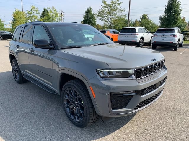 New 2027 Jeep Grand Cherokee Summit AWD/4WD image 8