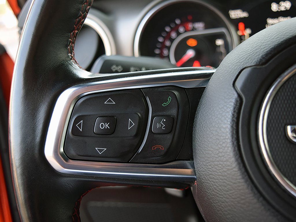 Used 2018 Jeep Wrangler Unlimited Rubicon w/ Dual Top Group image 12