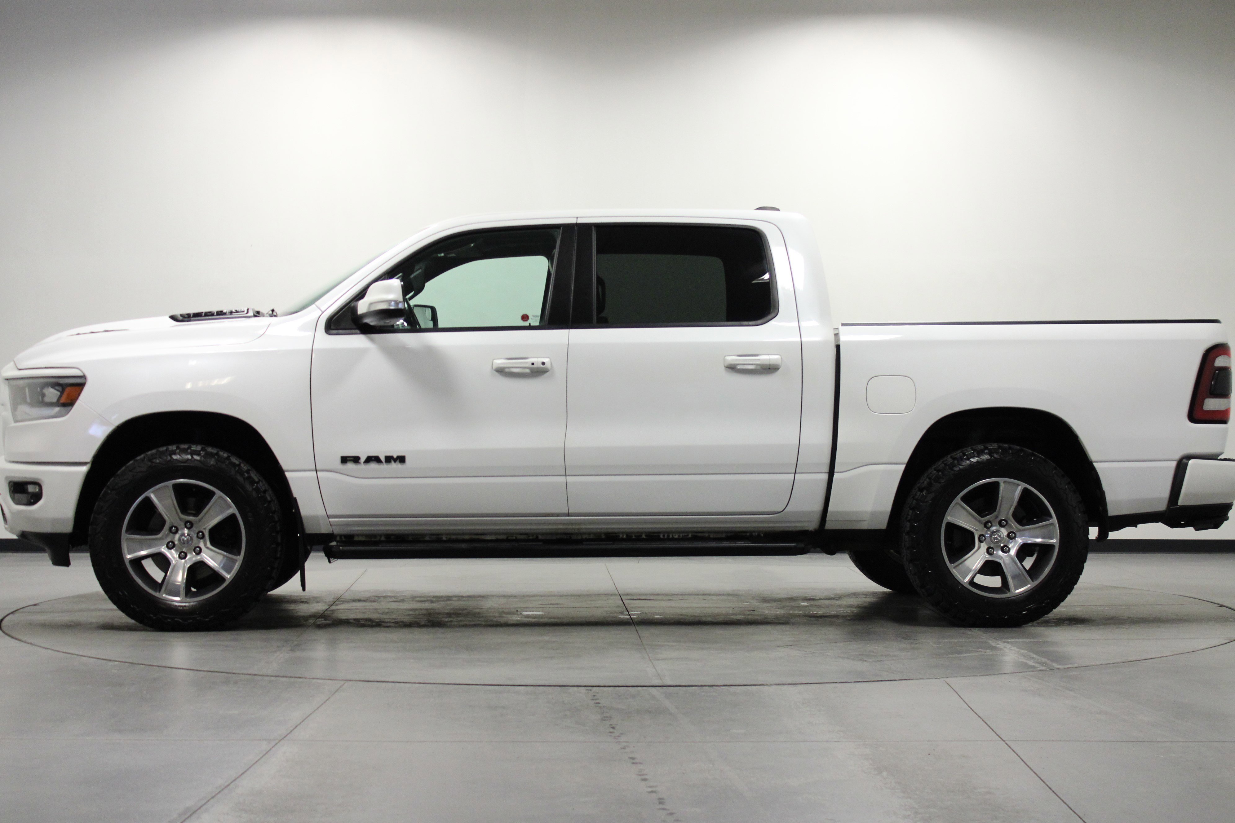 Used 2019 RAM 1500 Sport w/ Level 2 Equipment Group AWD/4WD image 7