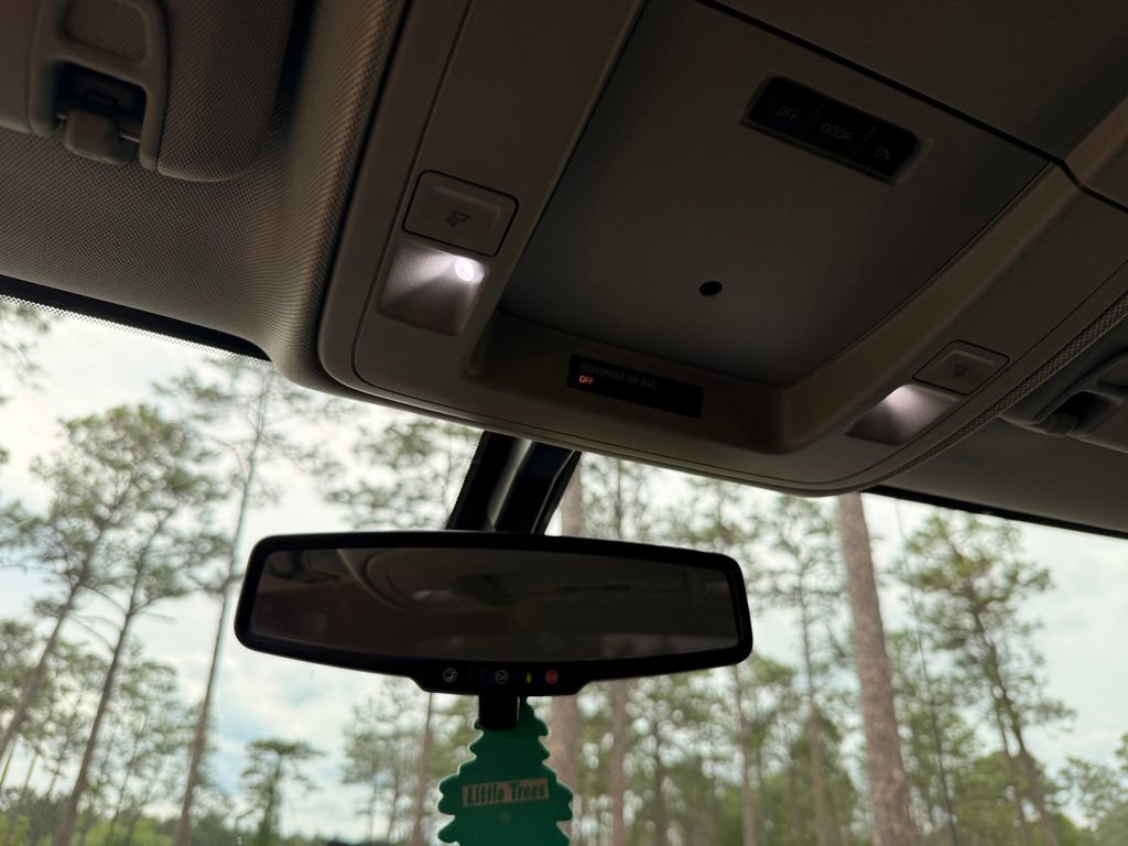 Used 2018 Chevrolet Silverado 1500 LT w/ All Star Edition AWD/4WD image 19