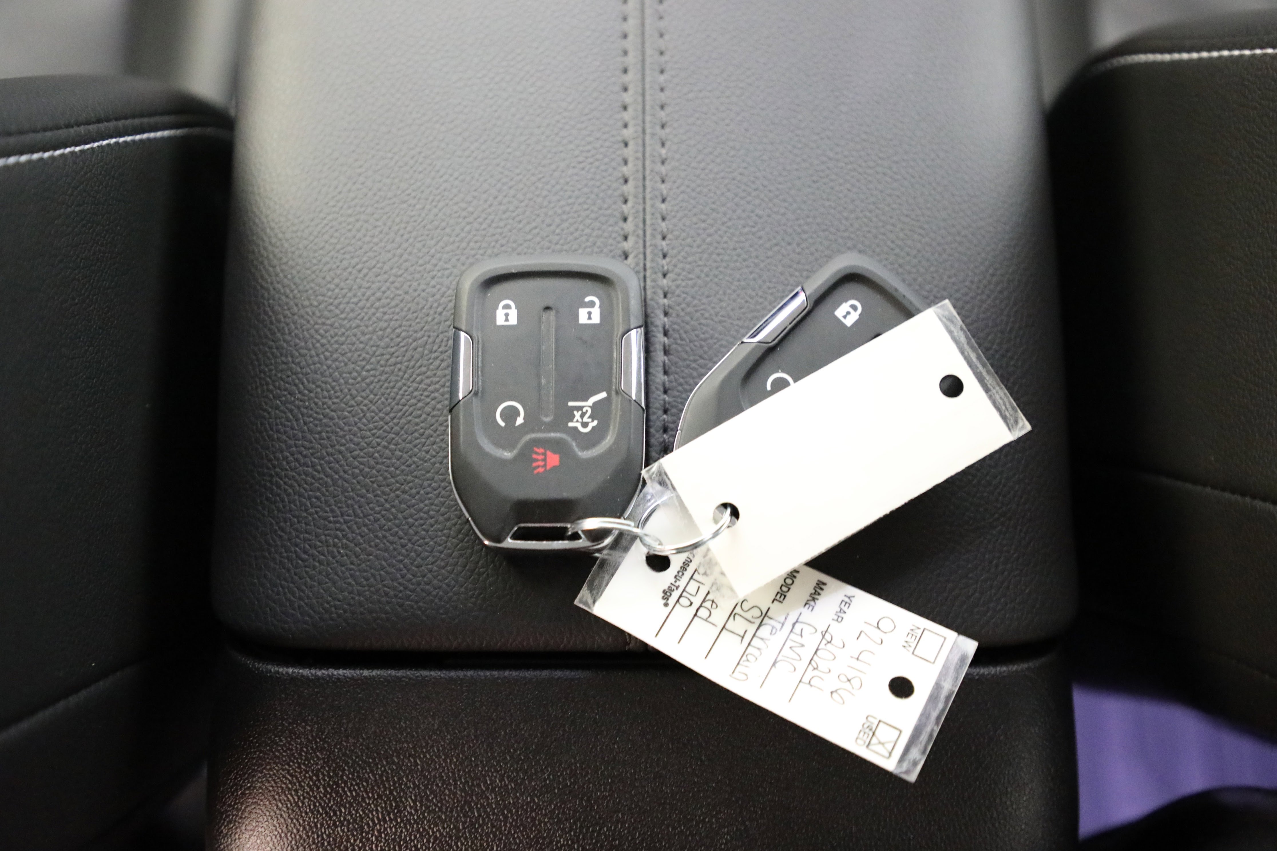 Certified 2024 GMC Terrain SLT w/ Infotainment Package II image 27