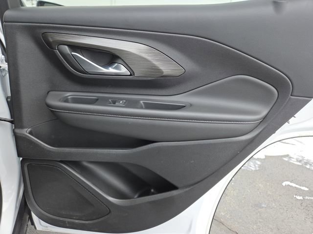 Used 2023 GMC Terrain SLT w/ Infotainment Package II image 28