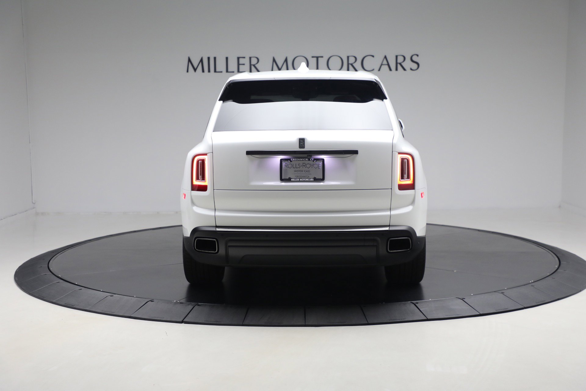 Certified 2022 Rolls-Royce Cullinan Black Badge image 9