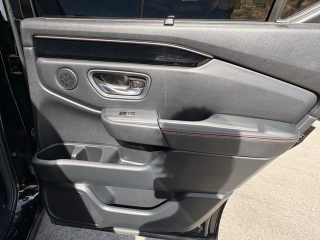 Used 2025 Honda Pilot TrailSport image 29