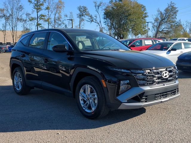 New 2025 Hyundai Tucson SE FWD image 3