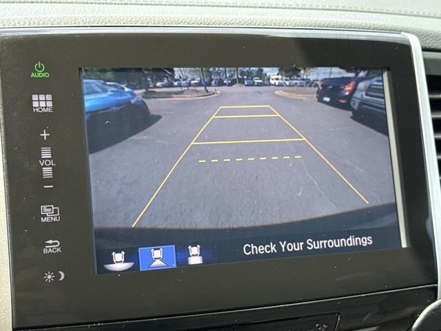 Used 2016 Honda Pilot Touring image 21
