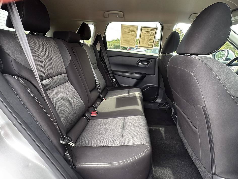 Certified 2025 Nissan Rogue SV AWD/4WD image 23