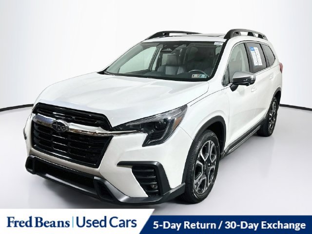 Used 2023 Subaru Ascent Limited w/ Technology Package AWD/4WD image 3