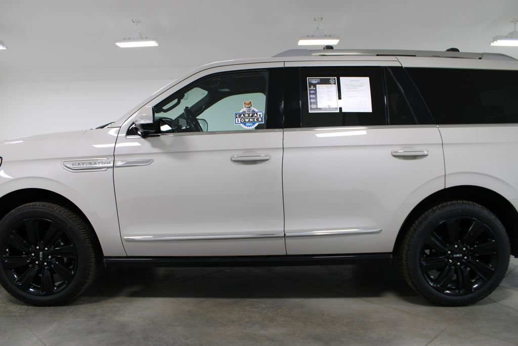 Used 2024 Lincoln Navigator Reserve image 6