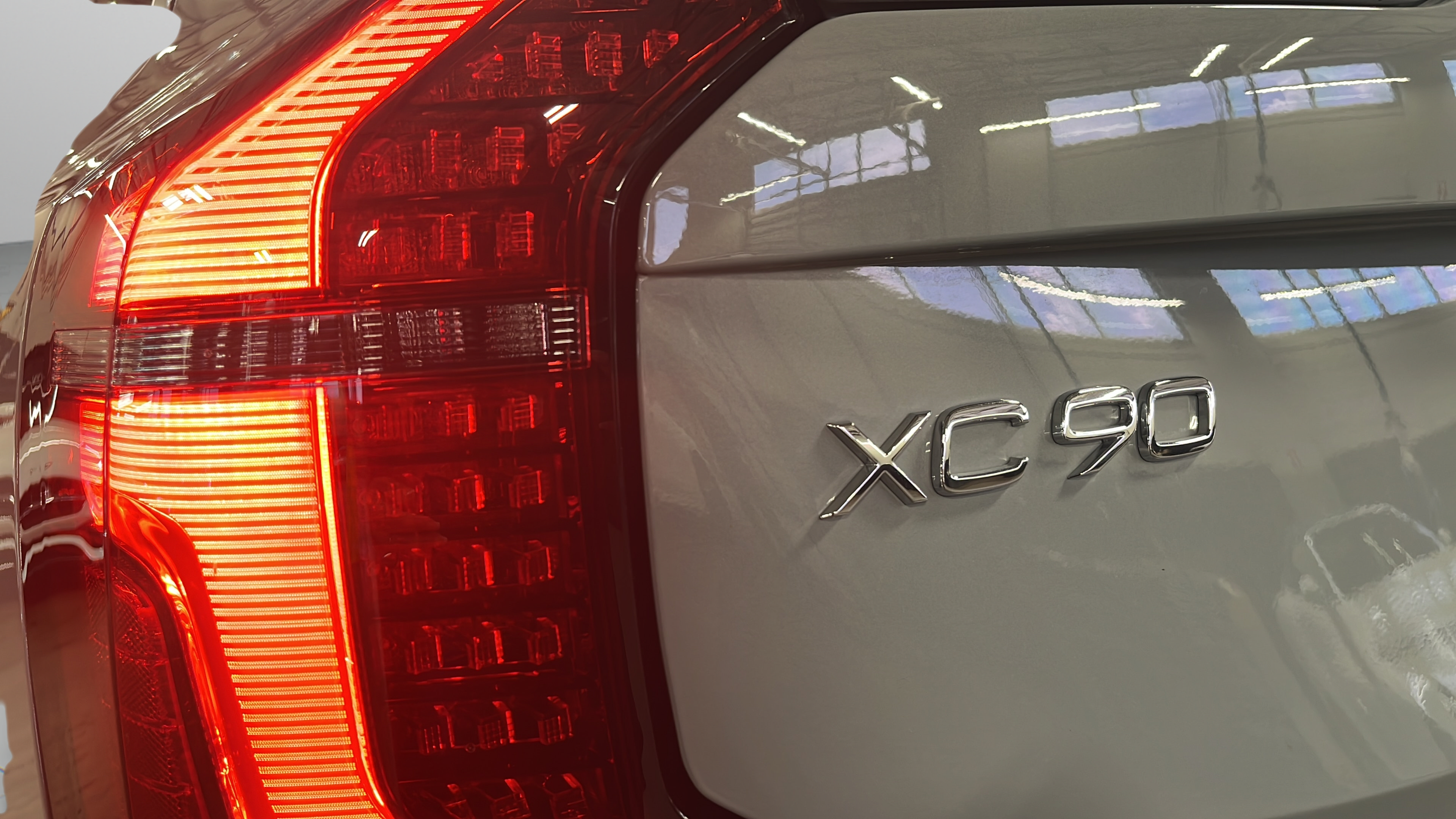 New 2026 Volvo XC90 B6 Ultra w/ Protection Package AWD/4WD image 32
