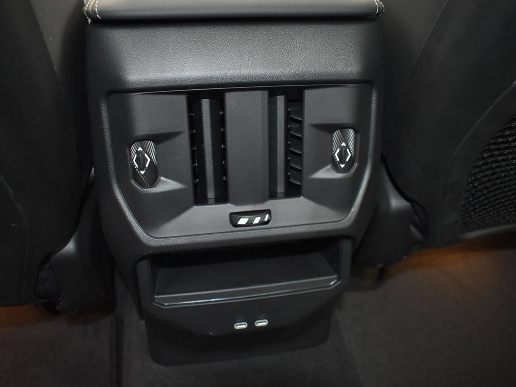 Certified 2025 BMW X3 xDrive30i w/ Premium Package AWD/4WD image 18