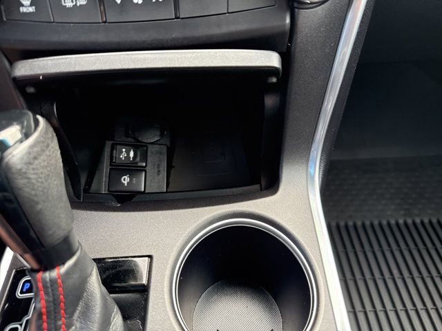 Used 2017 Toyota Camry XSE w/ Moonroof Package image 31