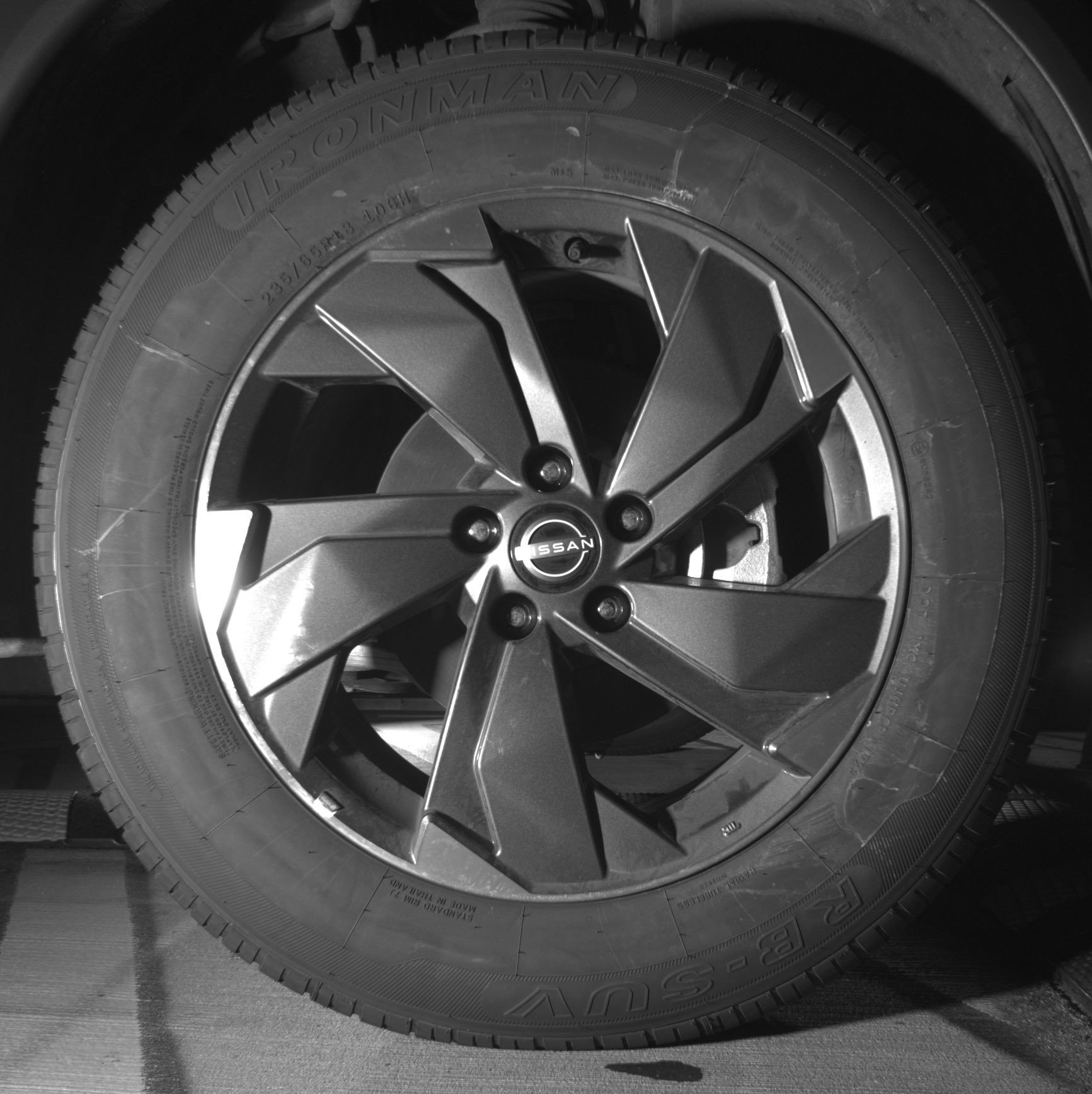 Used 2025 Nissan Rogue SV image 13